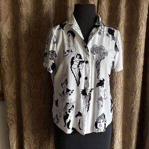 Stylish Black and White Graphic Men's Shirt